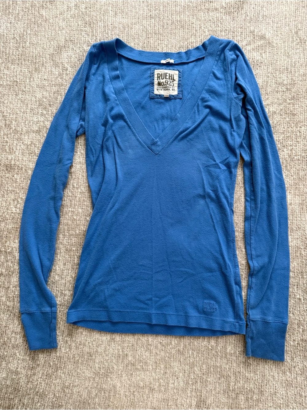 Ruehl No.925 Blue Deep V Long Sleeve Stretch‎ Top Small